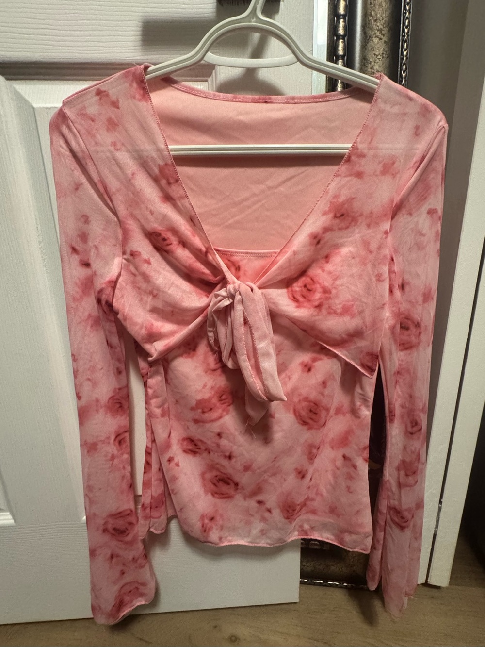 Pink Floral Tie-Front Long Sleeve Top size medium women’s